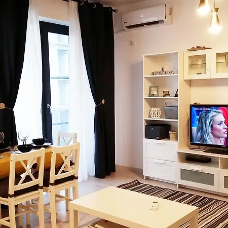 Aloysia Sea View Mamaia Nord ナボダリ
