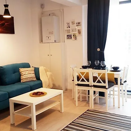 Aloysia Sea View Mamaia Nord Apartment *